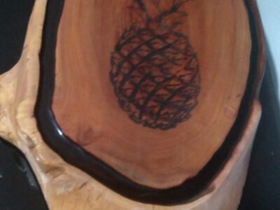Tábua de corte madeira Jaqueira personalizada com resina e óleo mineral